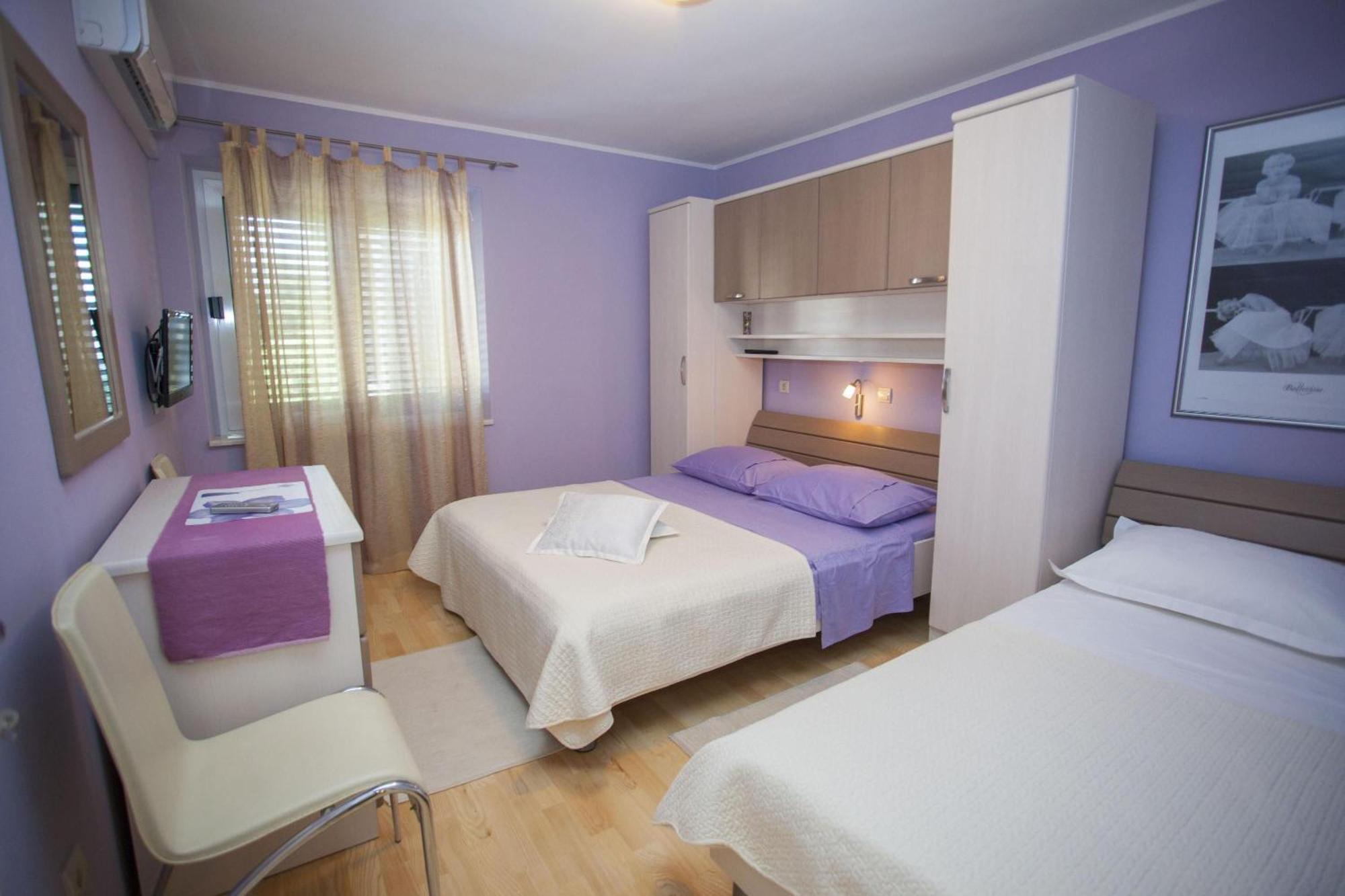 Komfortable Mit Terrasse In Bidol * Makarska